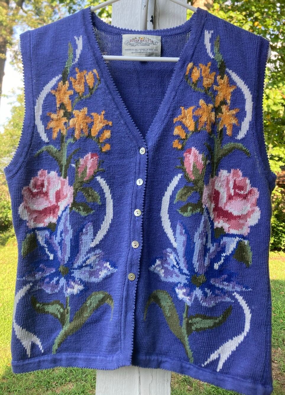 Susan Bristol-Vintage Granny Core Cottage Cornflower Blue Floral Sweater Vest- M